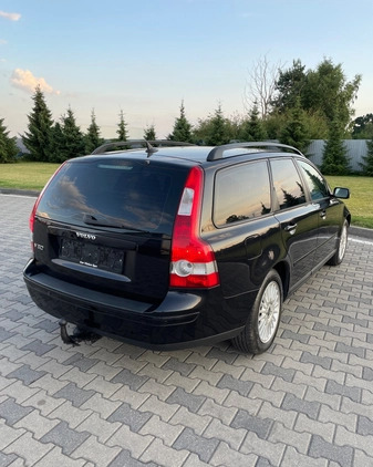 Volvo V50 cena 14900 przebieg: 250000, rok produkcji 2004 z Czarne małe 121